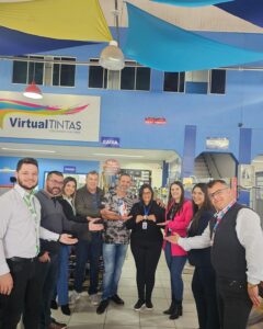 HOMENAGEADA CÍNTIA - 11 anos - Virtual Materiais de Construção - Edson Sicredi - Diretor Anderson Agafarma - Carol Sicredi - Olmiro Virtual - Jairo Leituras - Tainá Virtual - Susana e Jerri CNA Inglês Definitivo - Jerri.