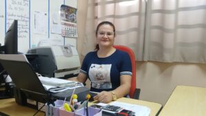 Diretora Prof. Lidiane Aguirre Inst. Nossa Senhora do Carmo